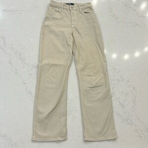 Hollister ultra high rise dad jeans!